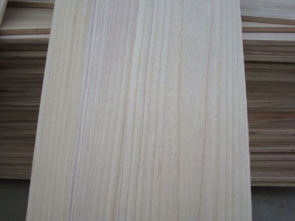 Special paulownia wood board for packaging boxes