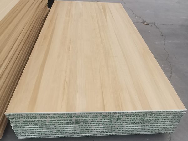 Carbonized poplar board