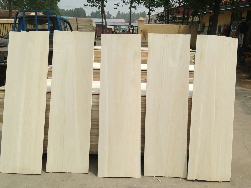 Click to view actual size<br>TitlePaulownia wood  Reads7160