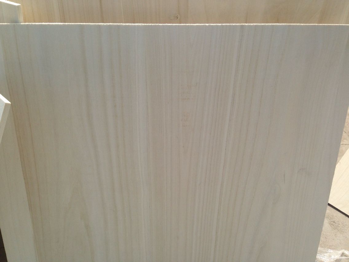 Click to view actual size<br>TitlePaulownia wood  Reads8297